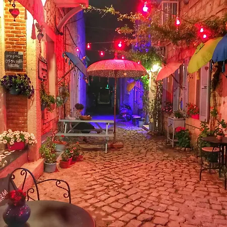 Maison D'azur 2*