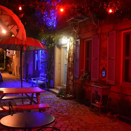 Maison D'azur 2*