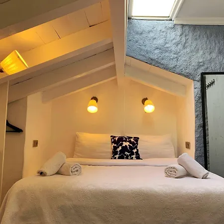 Maison D'azur 2*