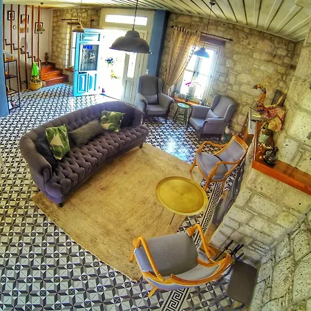 Отель Maison D'azur 2*